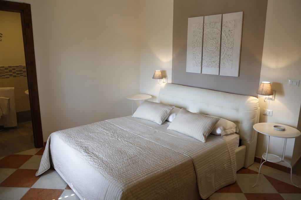 Simonetta'S Rooms Noto Exterior photo