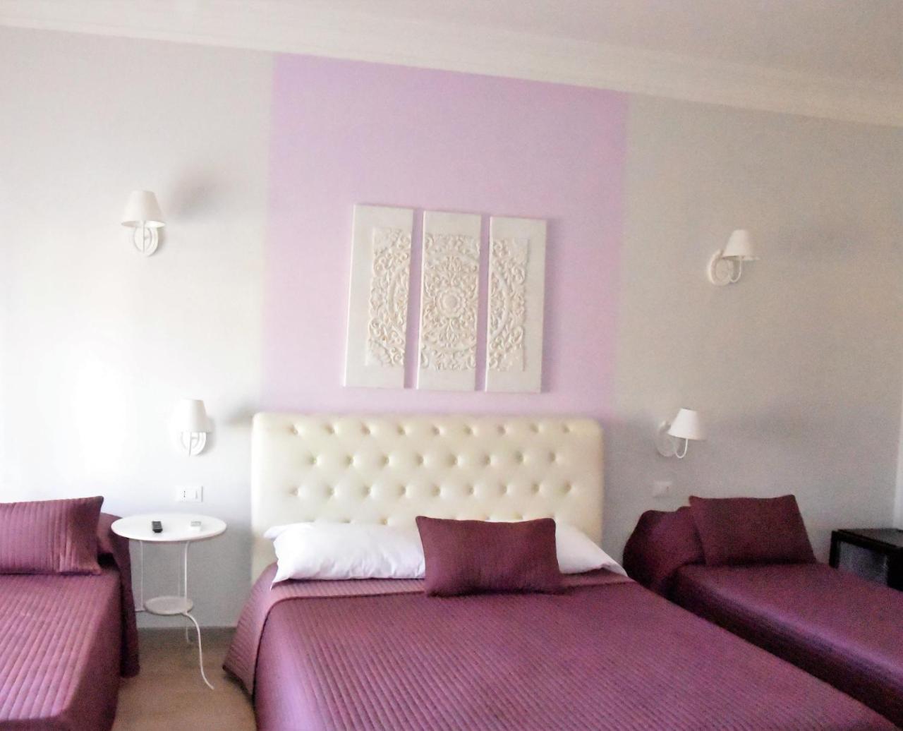 Simonetta'S Rooms Noto Exterior photo