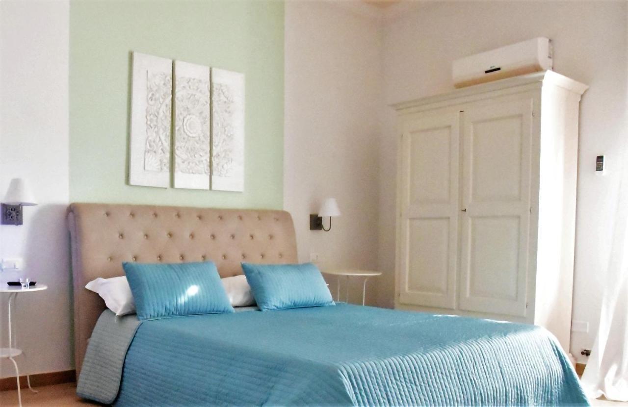 Simonetta'S Rooms Noto Exterior photo